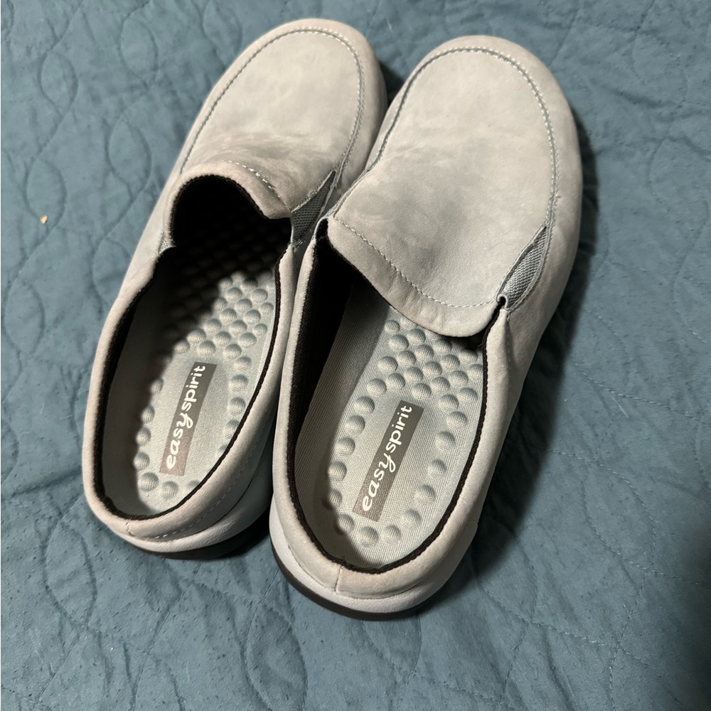 New Easy Spirit Slip ins